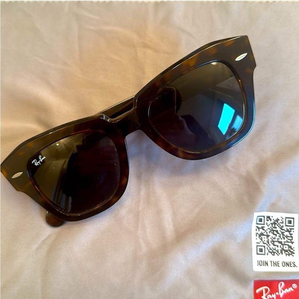 New~Ray-ban State Street Gradient Brown Tortoise RB2186 Standard Size Beautiful! - Picture 3 of 15